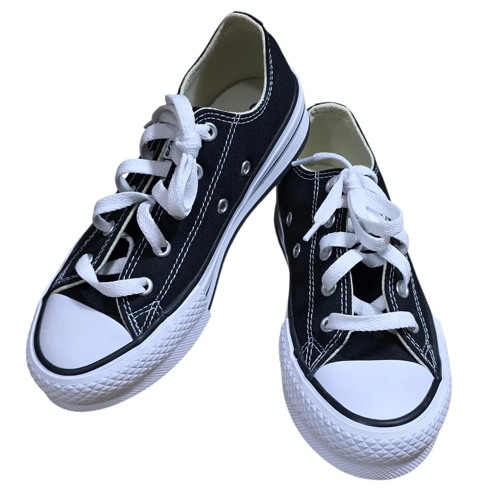 Converse Chuck Taylor Allstar EVA Platform Youth Size 2 Casual Sneakers NWOT